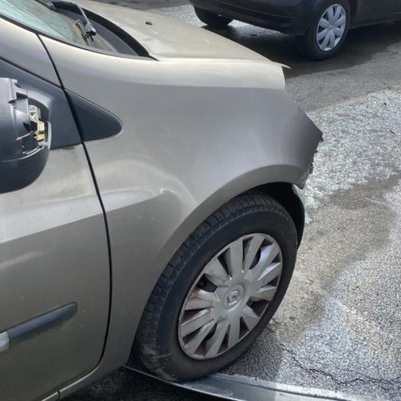 Renfort pare choc arriere (traverse) RENAULT CLIO 3 Photo n°12