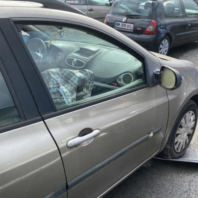 Renfort pare choc arriere (traverse) RENAULT CLIO 3 Photo n°19