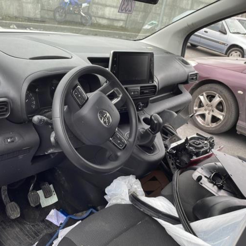 Traverse superieure TOYOTA PROACE 3 CITY Photo n°13