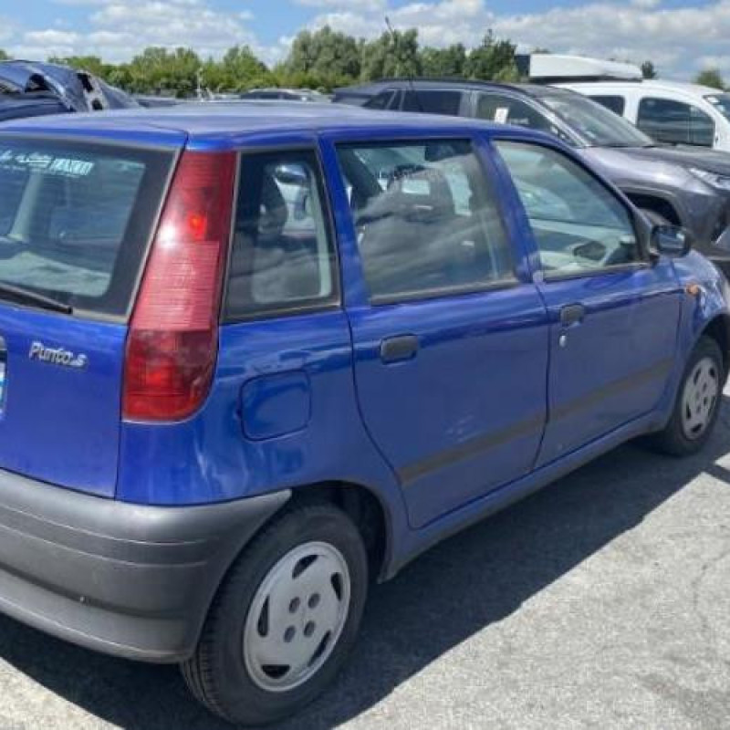 Plage arriere FIAT PUNTO 1 Photo n°9