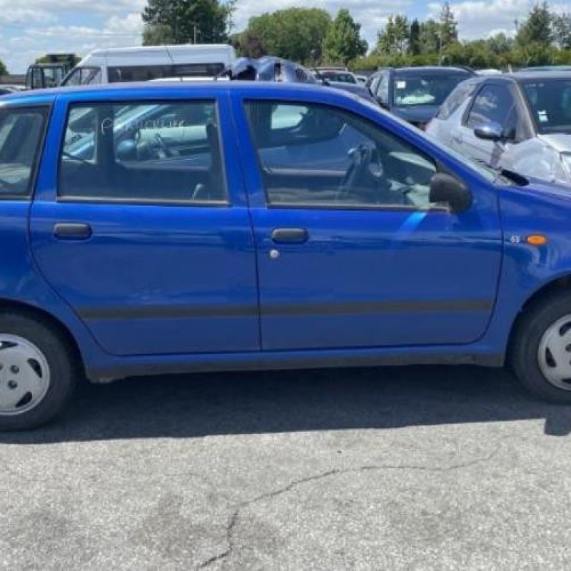 Plage arriere FIAT PUNTO 1 Photo n°15