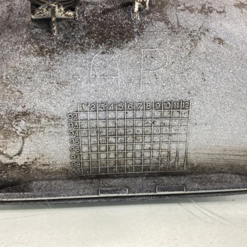 Poignee porte laterale droit PEUGEOT 806 Photo n°4