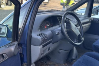 Poignee porte laterale gauche PEUGEOT 806