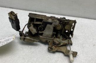 Serrure de porte laterale droite MERCEDES VITO 638