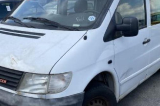 Serrure de porte laterale droite MERCEDES VITO 638