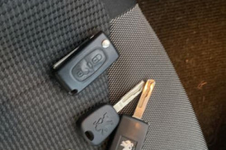 Plage arriere PEUGEOT 308 1