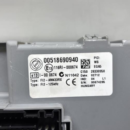 Porte fusible FIAT GRANDE PUNTO Photo n°1