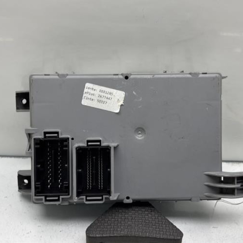 Porte fusible FIAT GRANDE PUNTO Photo n°4