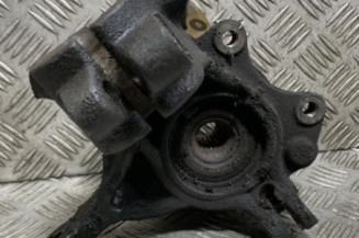 Pivot de moyeu avant gauche PEUGEOT 208 1