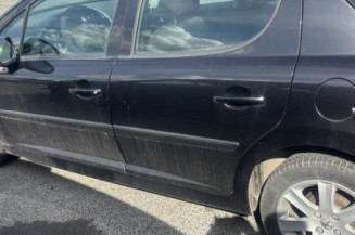 Serrure avant gauche PEUGEOT 207