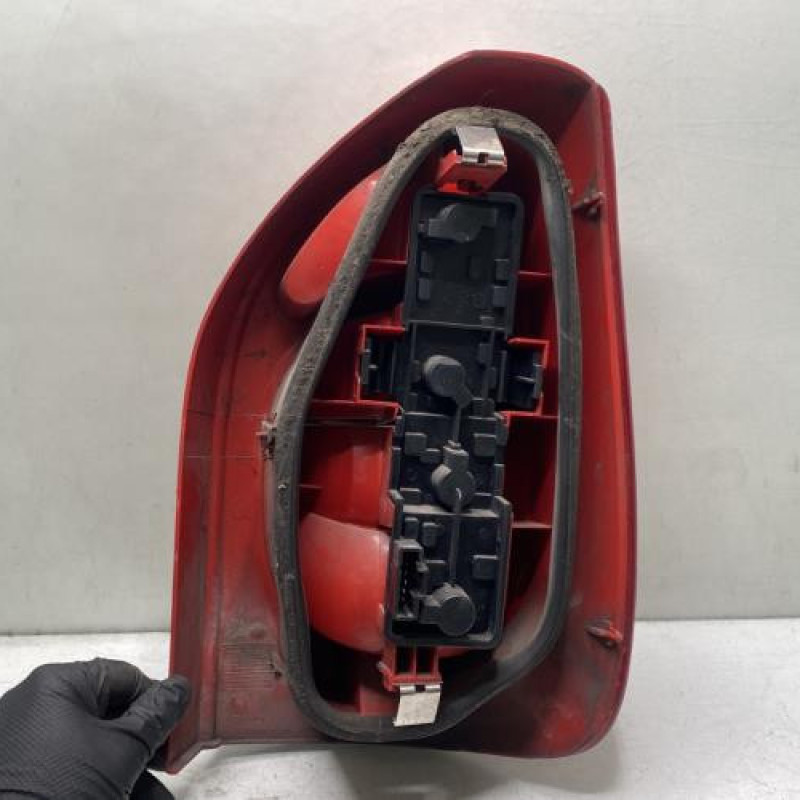 Feu arriere principal gauche (feux) CITROEN XSARA PICASSO Photo n°2