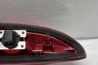 Feu arriere stop central PEUGEOT 208 1