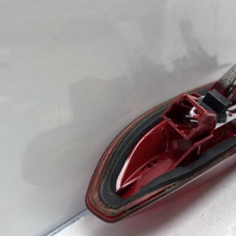 Feu arriere stop central PEUGEOT 208 1 Photo n°5