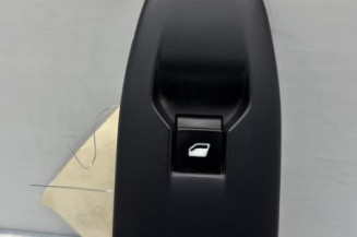 Interrupteur de leve vitre avant droit PEUGEOT 208 1
