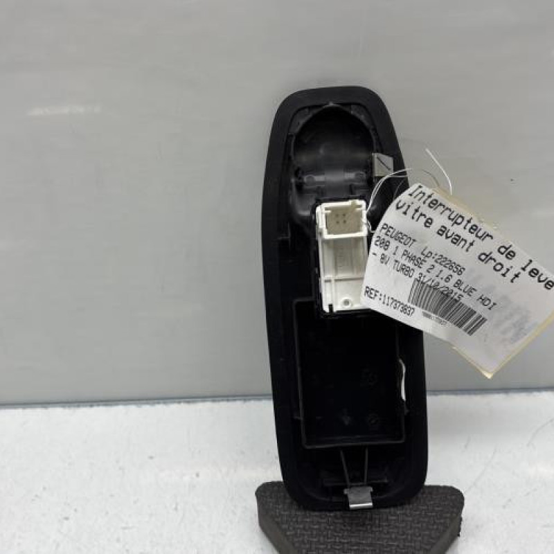 Interrupteur de leve vitre avant droit PEUGEOT 208 1 Photo n°3