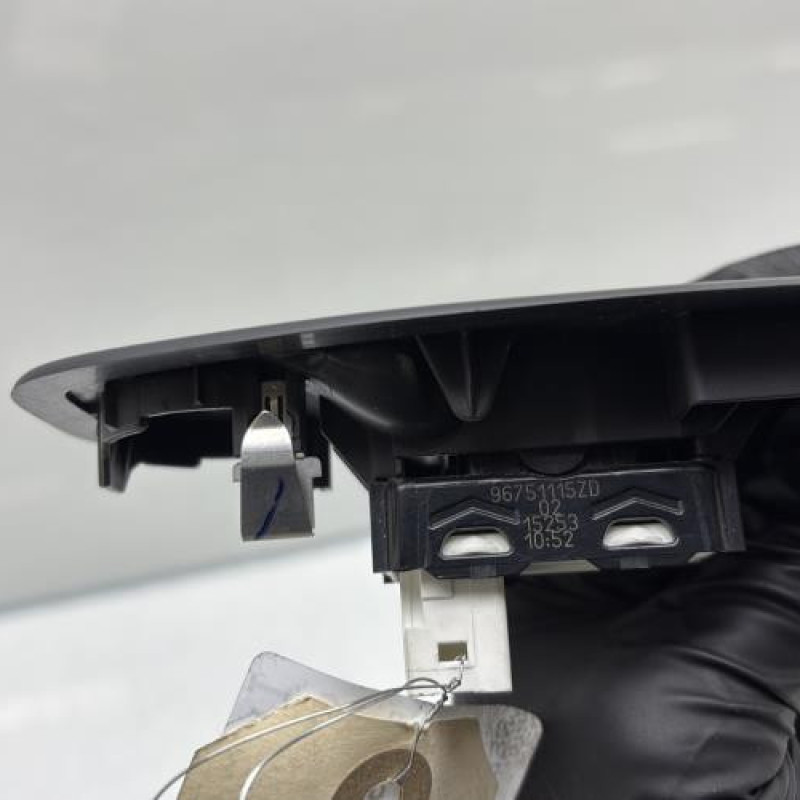 Interrupteur de leve vitre avant droit PEUGEOT 208 1 Photo n°6