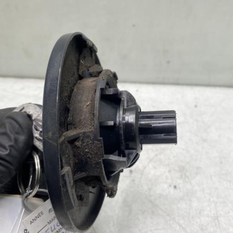 Bouchon de carburant PEUGEOT 206+ Photo n°4