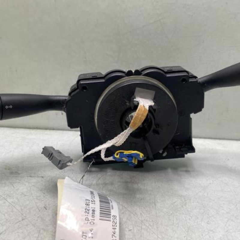 Com (Bloc Contacteur Tournant+Commodo Essuie Glace+Commodo Phare) PEUGEOT 206+ Photo n°1