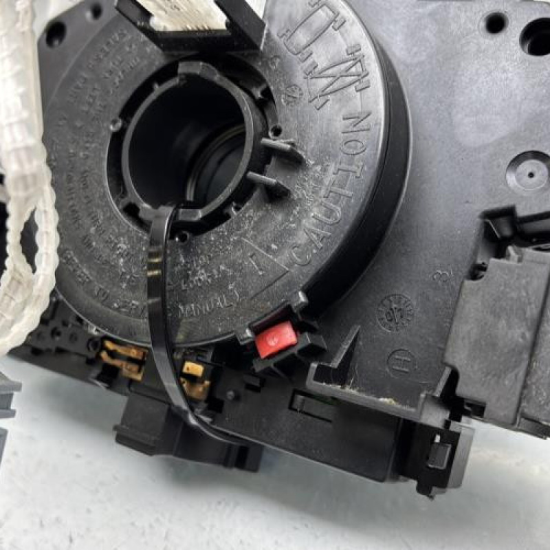 Com (Bloc Contacteur Tournant+Commodo Essuie Glace+Commodo Phare) CITROEN C3 1 Photo n°3