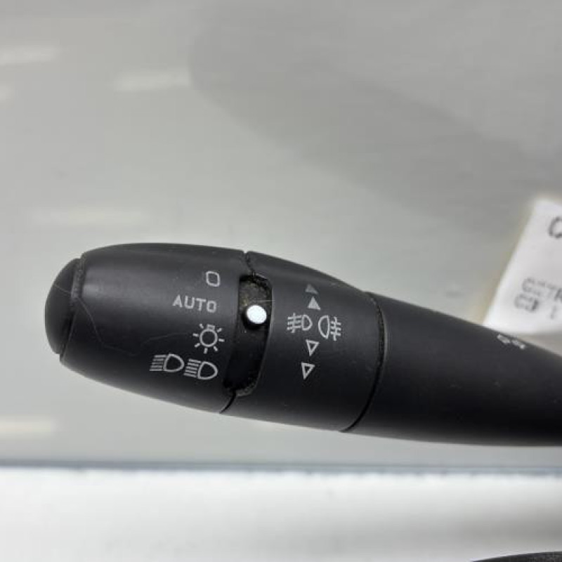 Com (Bloc Contacteur Tournant+Commodo Essuie Glace+Commodo Phare) CITROEN C3 1 Photo n°4