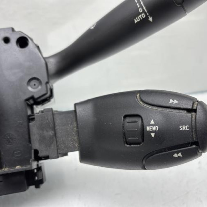 Com (Bloc Contacteur Tournant+Commodo Essuie Glace+Commodo Phare) CITROEN C3 1 Photo n°7