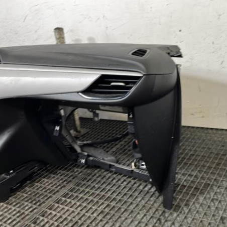 Planche de bord complete OPEL CORSA F