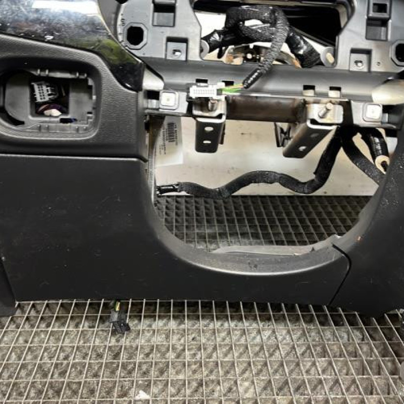 Planche de bord complete OPEL CORSA F Photo n°7