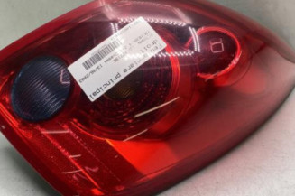 Feu arriere principal droit (feux) NISSAN PRIMERA 4 Photo n°1