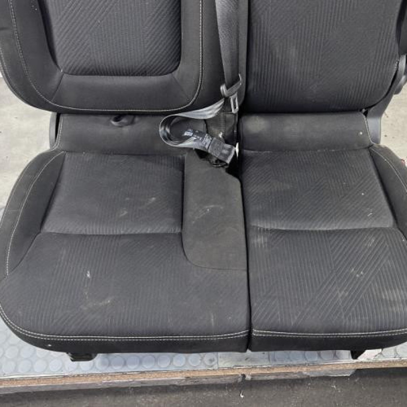 Siege avant droit (banquette double) RENAULT TRAFIC 3 COURT Photo n°3