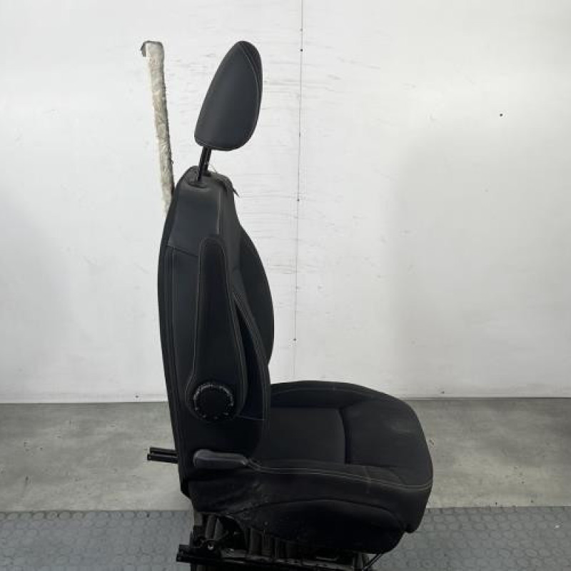 Siege avant gauche RENAULT TRAFIC 3 COURT Photo n°4