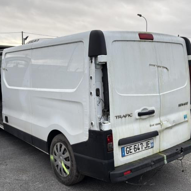 Siege avant gauche RENAULT TRAFIC 3 COURT Photo n°10