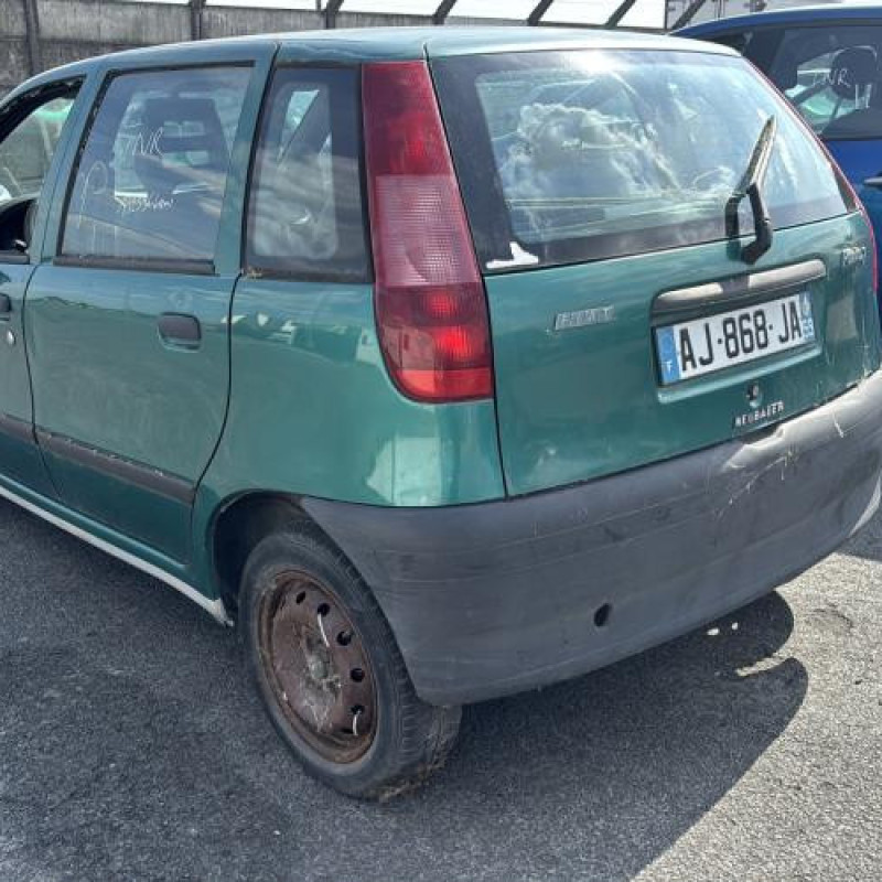 Retroviseur gauche FIAT PUNTO 1 Photo n°8