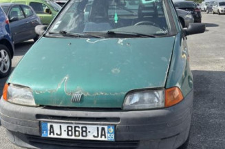 Retroviseur gauche FIAT PUNTO 1