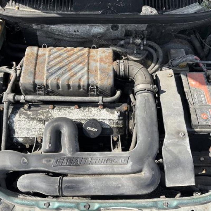 Retroviseur gauche FIAT PUNTO 1 Photo n°14