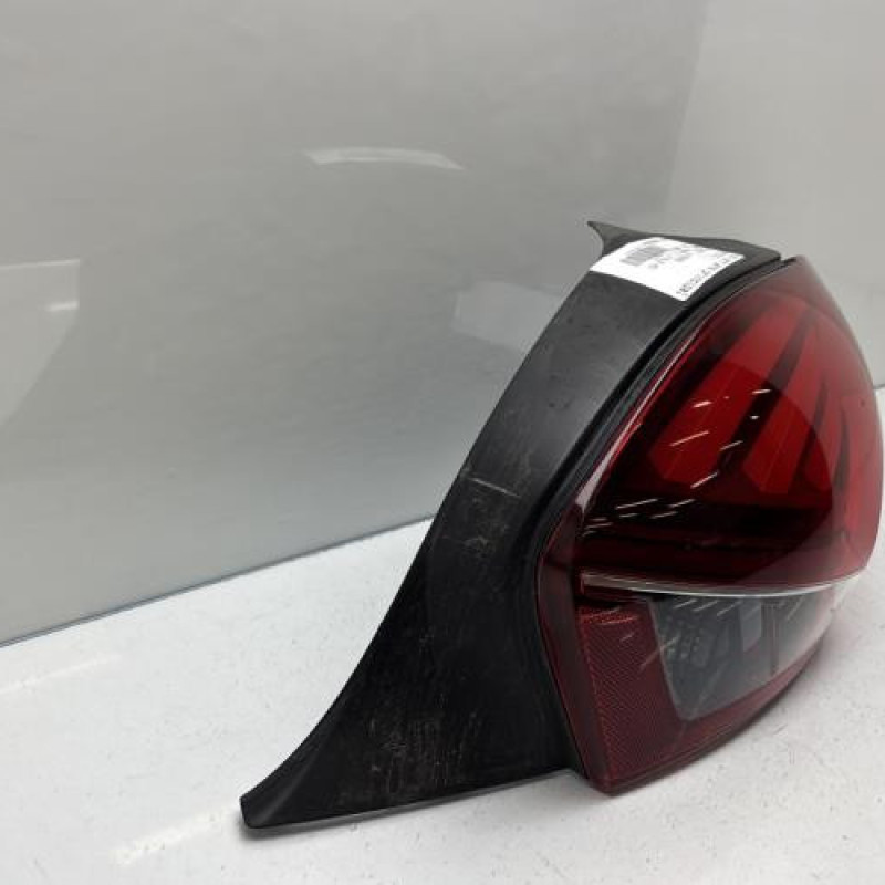 Feu arriere principal droit (feux) PEUGEOT 208 1 Photo n°3