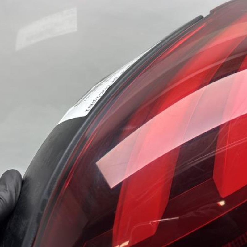 Feu arriere principal droit (feux) PEUGEOT 208 1 Photo n°4