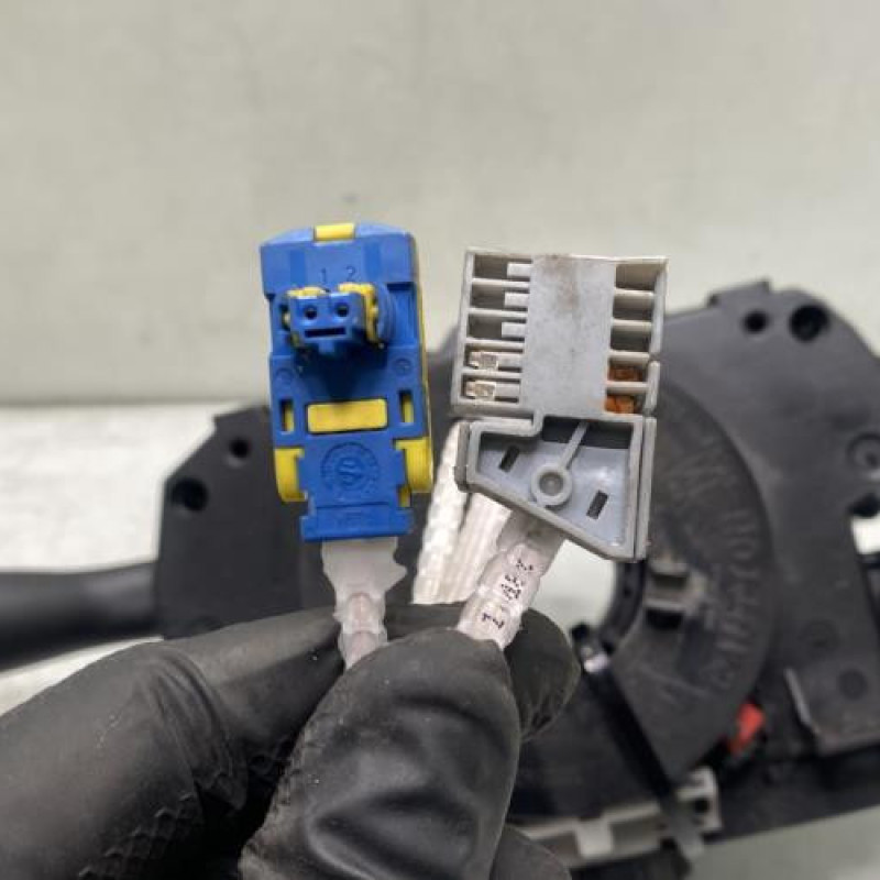 Com (Bloc Contacteur Tournant+Commodo Essuie Glace+Commodo Phare) PEUGEOT PARTNER 2 Photo n°4