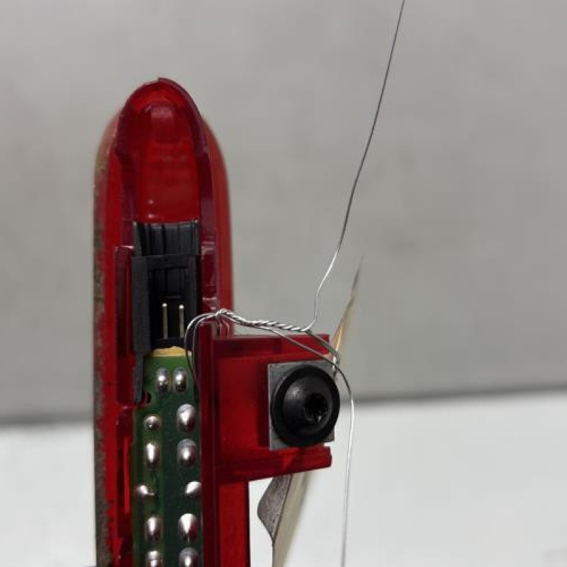 Feu arriere stop central VOLKSWAGEN TOURAN 1 Photo n°3