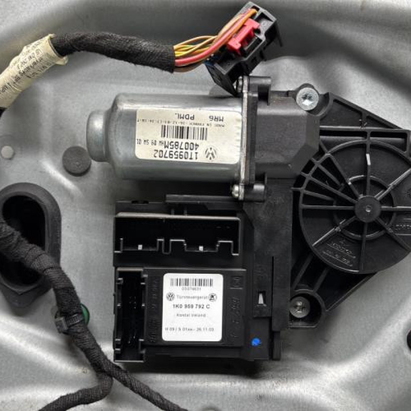 Leve vitre electrique avant droit VOLKSWAGEN TOURAN 1 Photo n°6