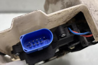 Serrure avant gauche VOLKSWAGEN TOURAN 1