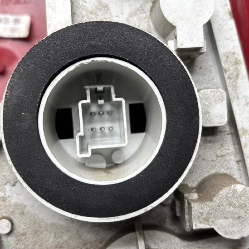 Feu arriere principal gauche (feux) FORD FOCUS 1 Photo n°3