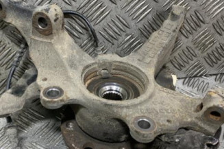 Pivot de moyeu avant droit OPEL CORSA E