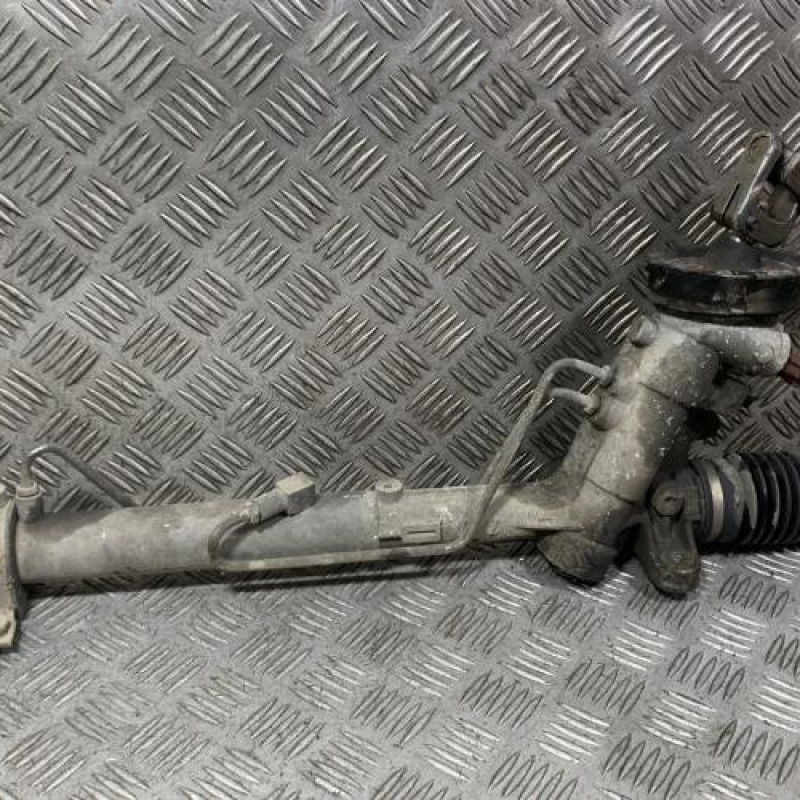 Cremaillere assistee VOLKSWAGEN POLO 4 Photo n°3