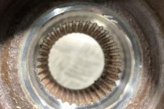 Pivot de moyeu avant gauche VOLKSWAGEN POLO 4