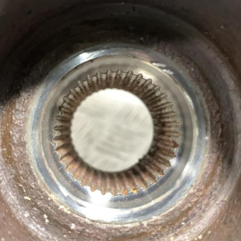 Pivot de moyeu avant gauche VOLKSWAGEN POLO 4 Photo n°2