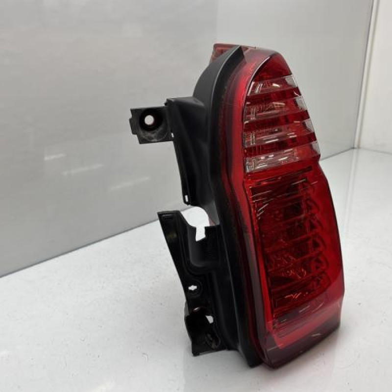 Feu arriere principal droit (feux) PEUGEOT 5008 1 Photo n°3