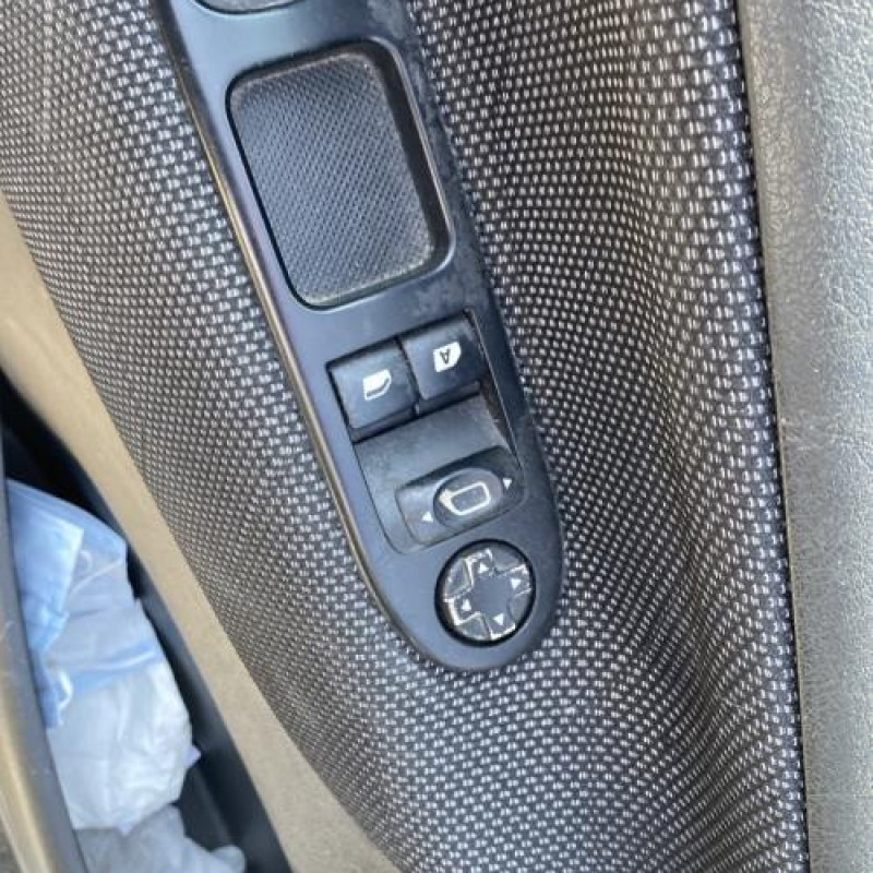 Boitier air bag PEUGEOT 207 Photo n°15