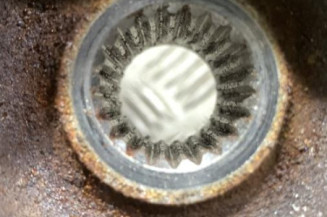 Pivot de moyeu avant gauche PEUGEOT 208 1