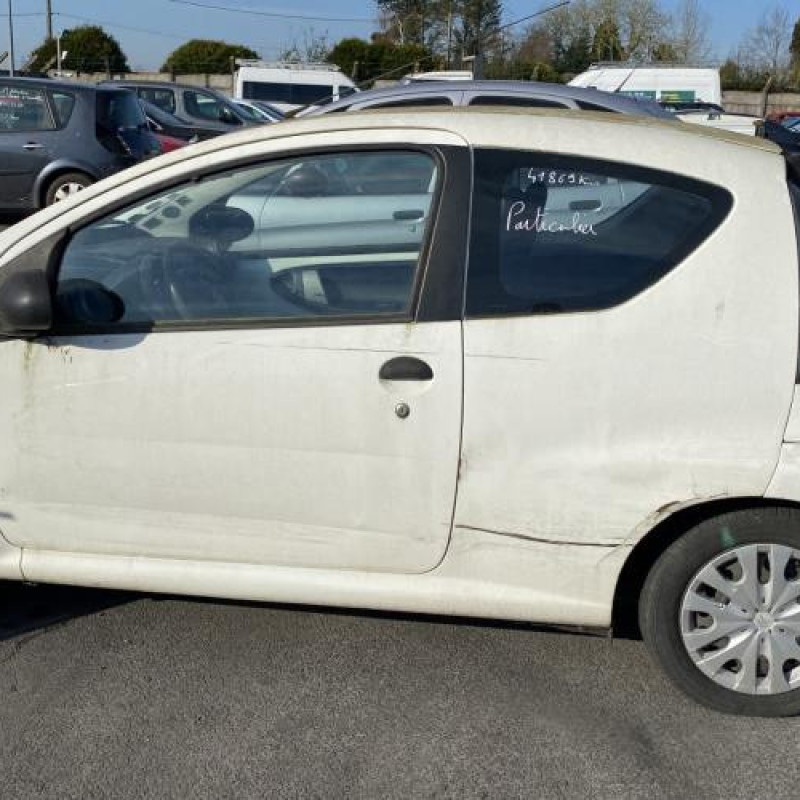 Pare choc avant CITROEN C1 1 Photo n°12