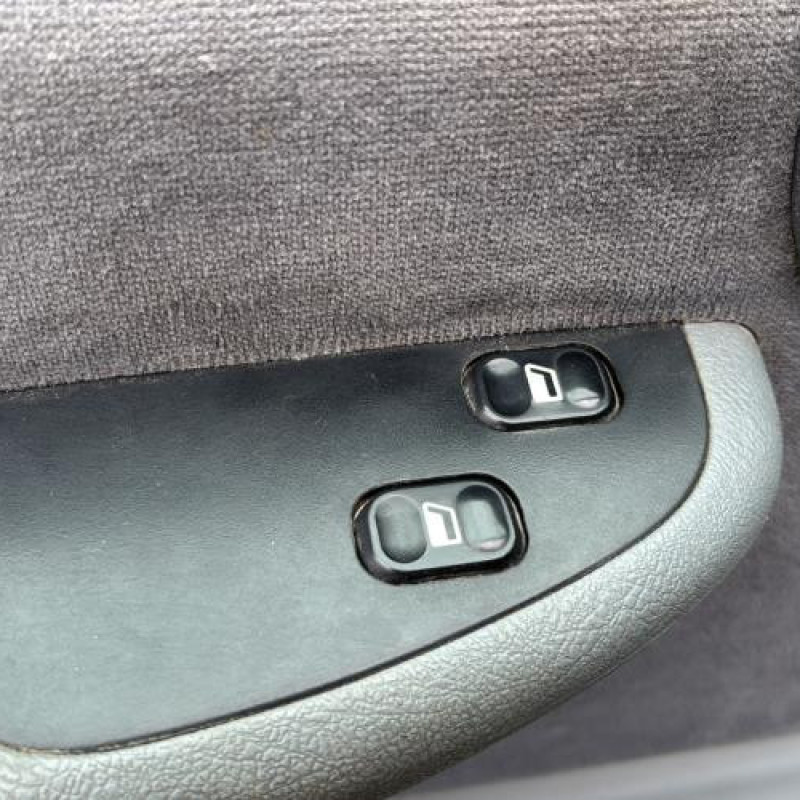 Retroviseur gauche PEUGEOT 806 Photo n°15